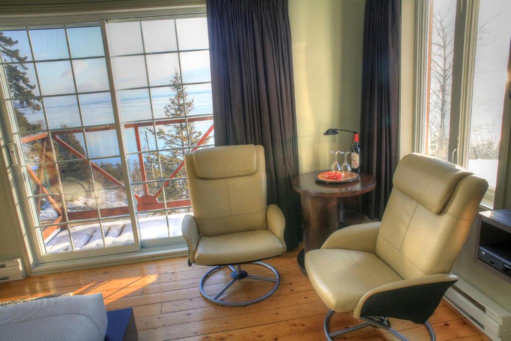 Auberge Des Eaux Vives La Malbaie Værelse billede